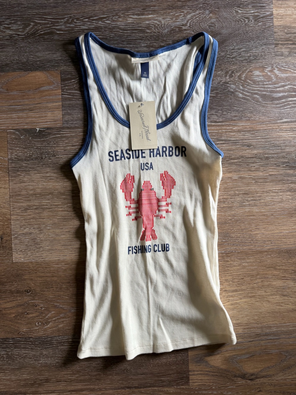 Universal Thread Cream & Navy Tank with Lobster 🦞 Graphic
